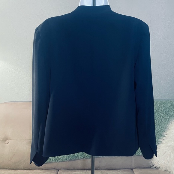 THEORY Winola R Deep Navy Drapey Crepe Blazer - Picture 4 of 10